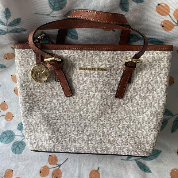 Michael Kors Tote Bag - Picture 5 of 13